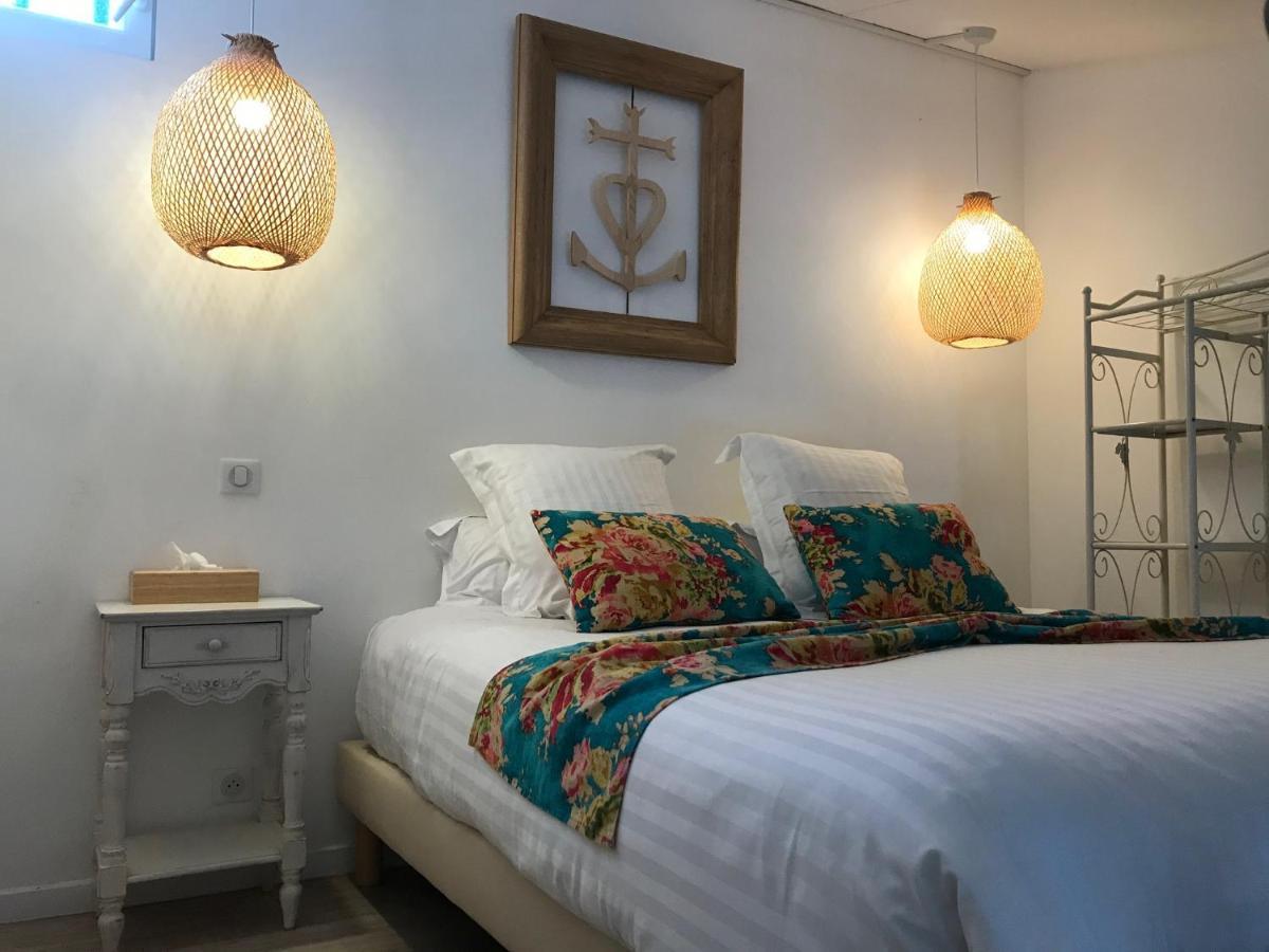 Bed and Breakfast L'Estrambord De Camargue Сент-Марі-де-ла-Мер Екстер'єр фото